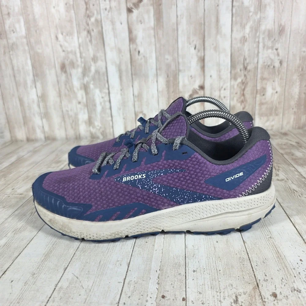 Brooks‎ Divide 4 Women's Purple Running Trail Shoes Size 10